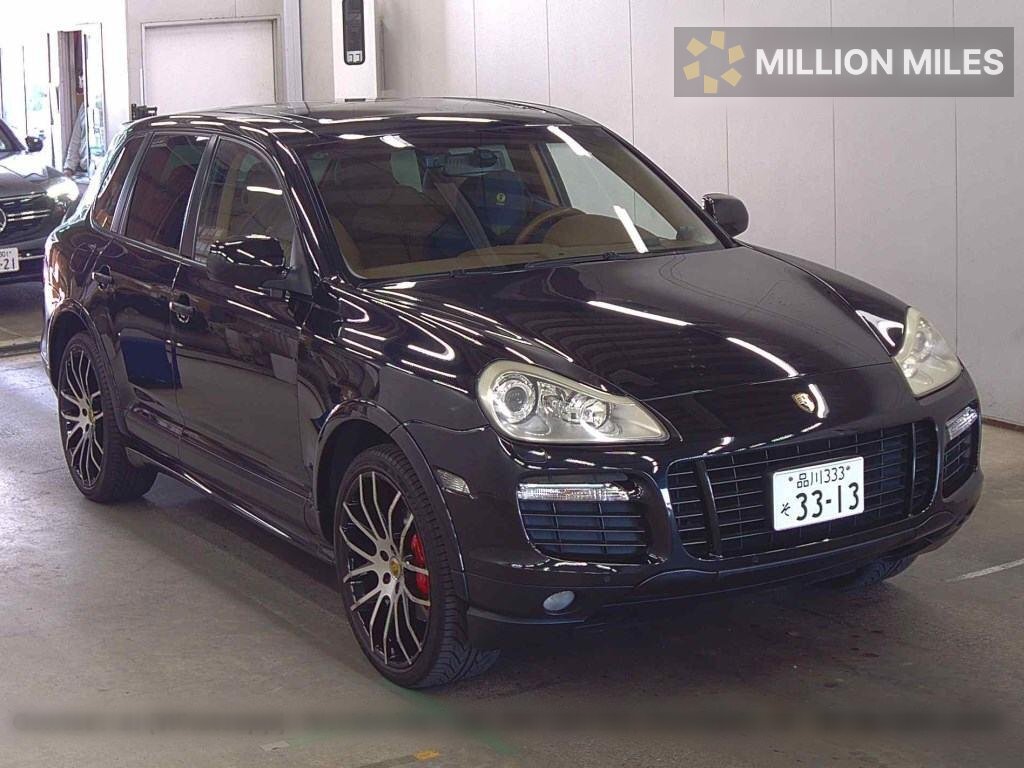 PORSCHE CAYENNE - View 1