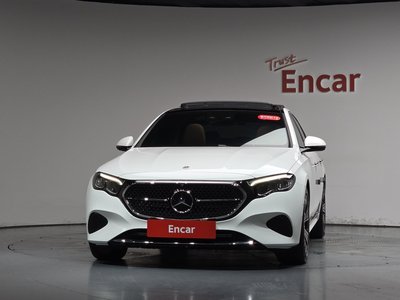 صورة 2 لـ 2025 Mercedes-BENZ E-CLASS