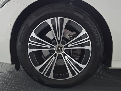 صورة 6 لـ 2025 Mercedes-BENZ E-CLASS