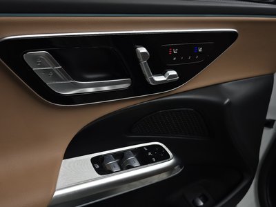صورة مصغرة 28 لـ 2025 Mercedes-BENZ E-CLASS