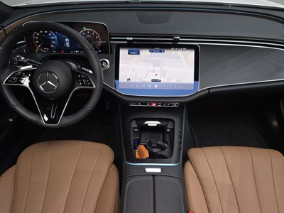 صورة 5 لـ 2025 Mercedes-BENZ E-CLASS