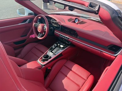 PORSCHE 911 CABRIOLET - 6