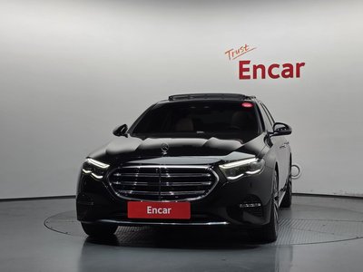 2024 Mercedes-BENZ E-CLASS photo 2