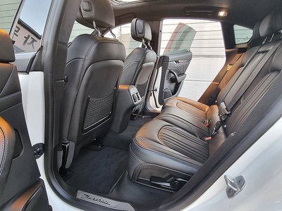 MASERATI LEVANTE - 8