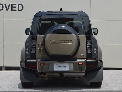 LAND ROVER DEFENDER - 6