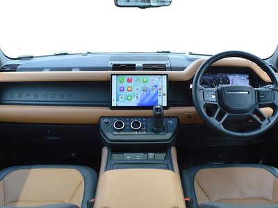 LAND ROVER DEFENDER - 10