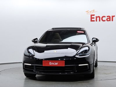 PORSCHE PANAMERA - 2