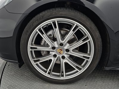 PORSCHE PANAMERA - 6