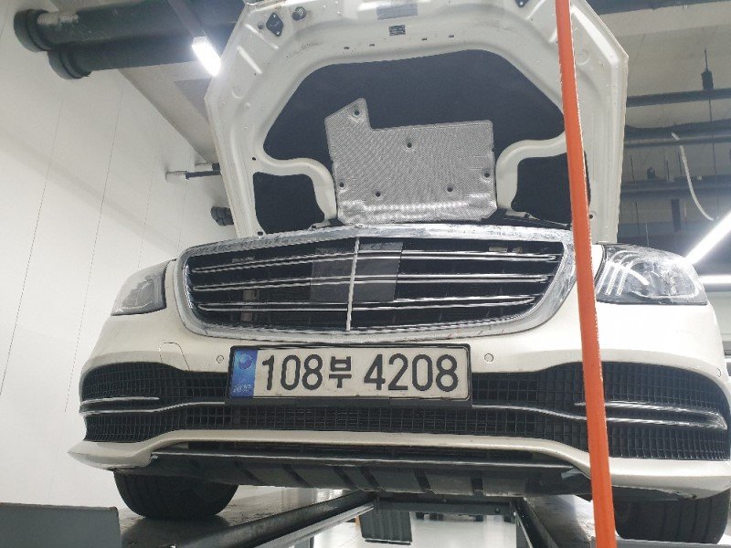 MERCEDES-BENZ S-CLASS - View 1