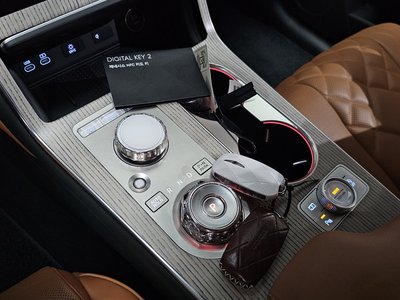 2024 Genesis GV80 — миниатюра 12