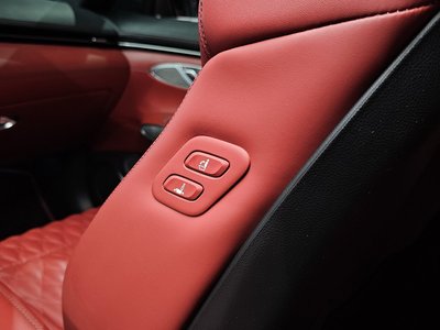 2022 Genesis GV70 thumbnail 32