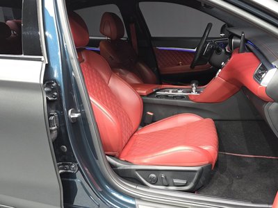 2022 Genesis THE NEW G70 thumbnail 11