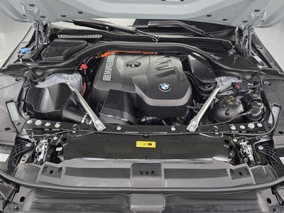 2025 BMW 5 SERIES photo 7