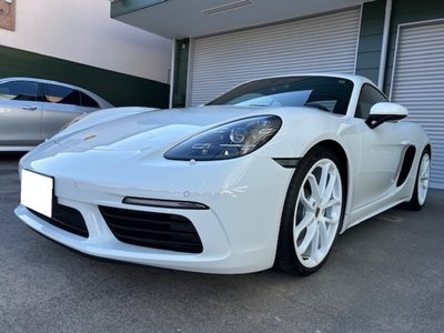 PORSCHE 718 CAYMAN