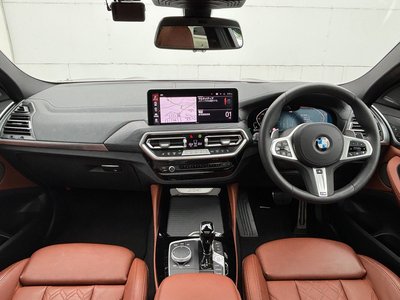 2023 BMW X4 photo 2