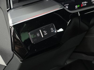2022 AUDI E-TRON 缩略图 33