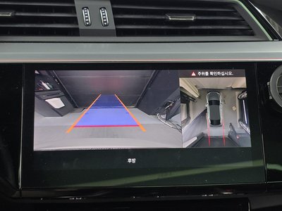 2022 AUDI E-TRON 缩略图 21