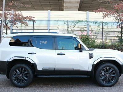 TOYOTA LAND CRUISER 250 - 6