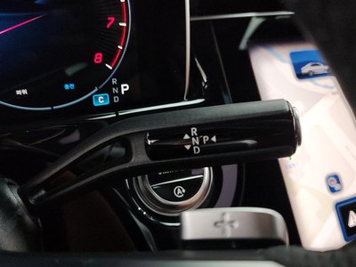 2025 Mercedes-BENZ E-CLASS — миниатюра 12