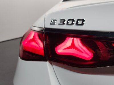 2025 Mercedes-BENZ E-CLASS — фото 10