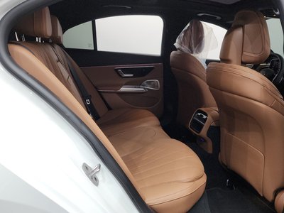 2025 Mercedes-BENZ E-CLASS — миниатюра 26
