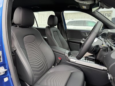 MERCEDES-BENZ GLB - 8