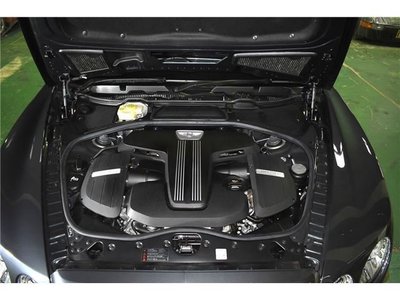 BENTLEY FLYING SPUR - 4