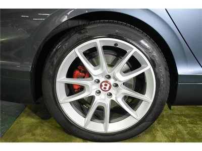 BENTLEY FLYING SPUR - 6