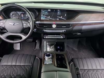 2021 Genesis G90 photo 5