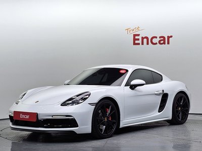 PORSCHE 718 CAYMAN