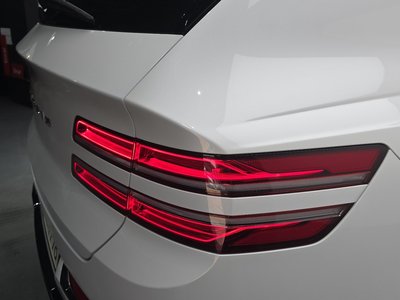 GENESIS GV80 - 10