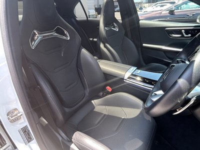 2025 Mercedes-BENZ C-CLASS AMG thumbnail 38