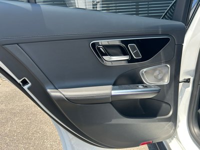 2025 Mercedes-BENZ C-CLASS AMG thumbnail 57