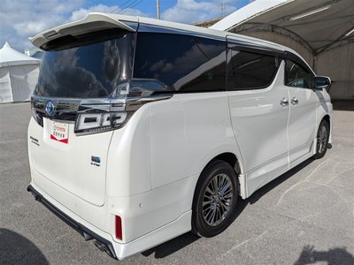 TOYOTA VELLFIRE - 4