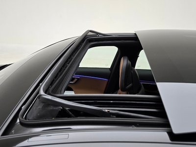 MERCEDES-BENZ E-CLASS - 7