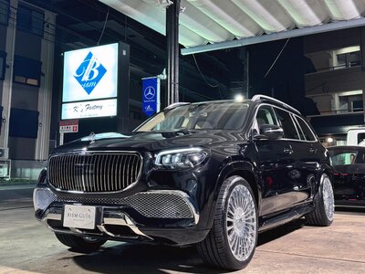 MERCEDES-BENZ GLS - 10