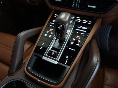 صورة مصغرة 46 لـ 2021 Porsche CAYENNE
