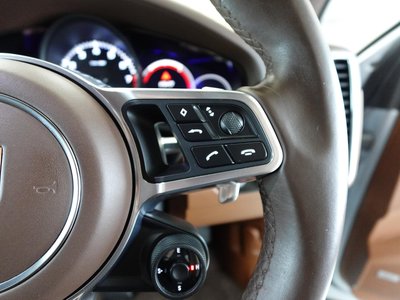 صورة مصغرة 53 لـ 2021 Porsche CAYENNE