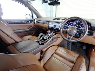 صورة 4 لـ 2021 Porsche CAYENNE