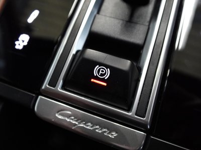 صورة مصغرة 50 لـ 2021 Porsche CAYENNE