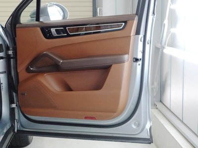 صورة 7 لـ 2021 Porsche CAYENNE