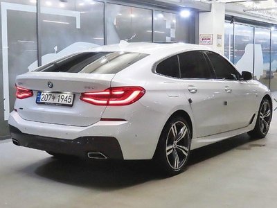 2022 BMW 6 SERIES GT — фото 3