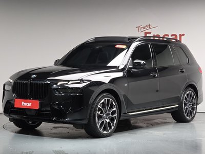 2023 BMW X7 photo 2