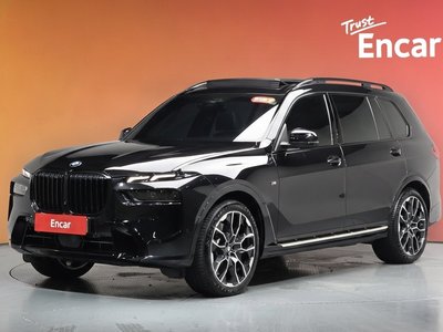 2023 BMW X7 photo 1