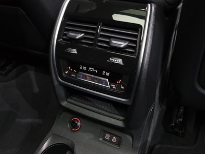 2023 BMW X7 缩略图 34