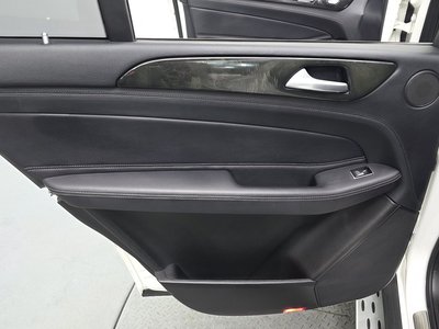 2017 Mercedes-BENZ GLS thumbnail 15