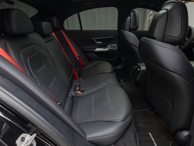 MERCEDES-BENZ E-CLASS - 10