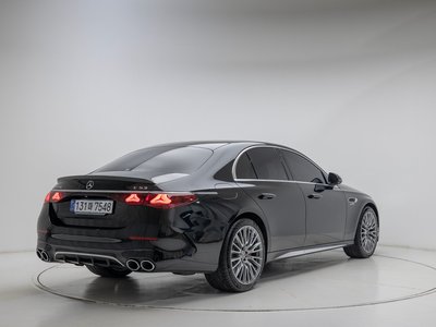 MERCEDES-BENZ E-CLASS - 5