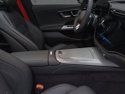 MERCEDES-BENZ E-CLASS - 9