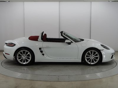 صورة 66 لـ 2019 Porsche 718
